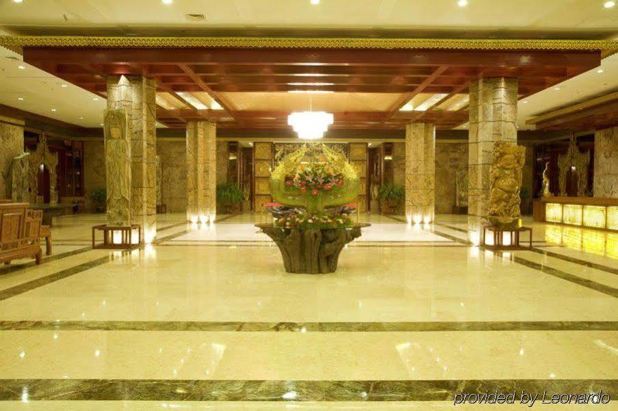 Golden Zone Hotel Jinghong Interior photo